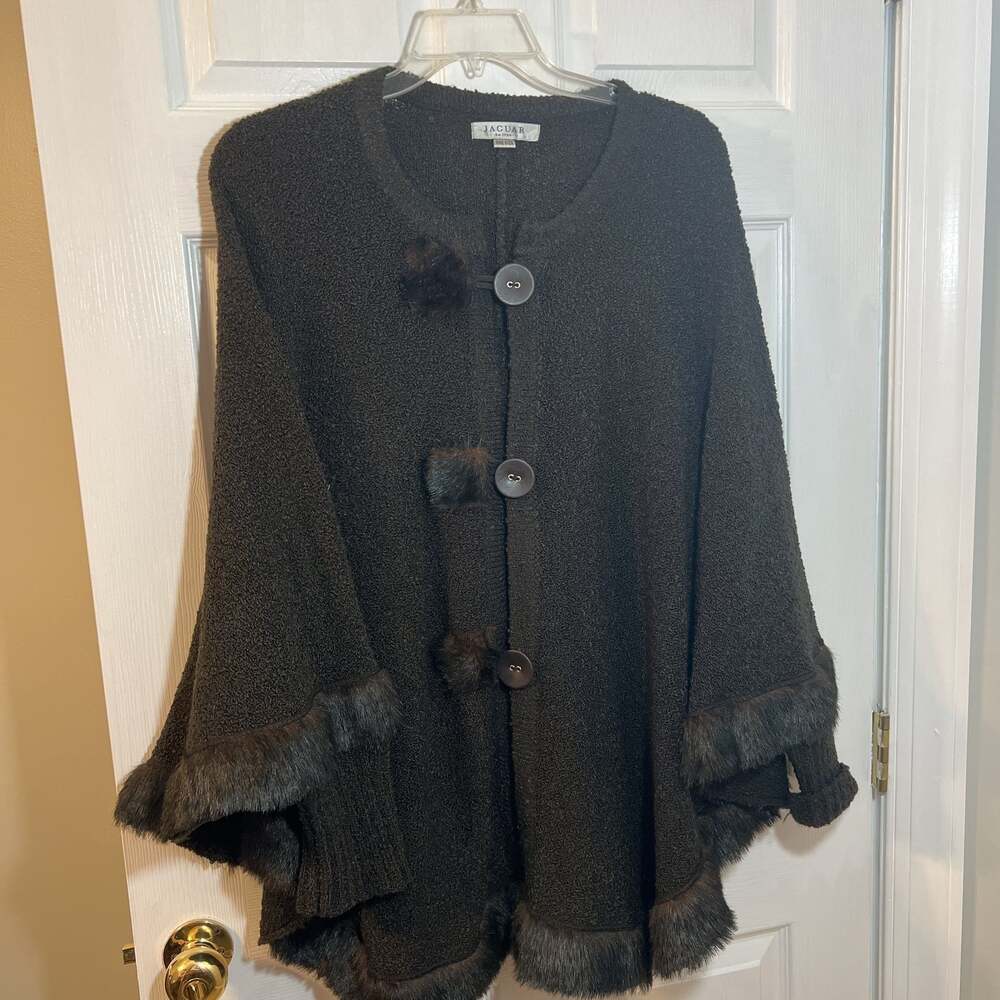 Vintage Jaguar Brown Faux Fur Trim Knit Poncho‎